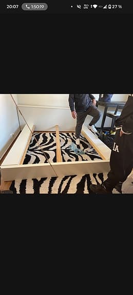 sängram 140cm x 200