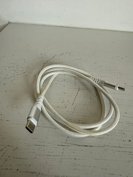 USB‑C laddkablar 4 st samt HDMI .USB-C kabel