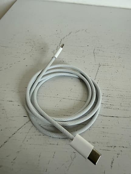 USB‑C laddkablar 4 st samt HDMI .USB-C kabel