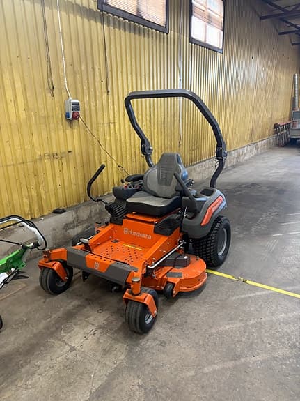 Åkgräsklippare Husqvarna Zero Turn Z 448