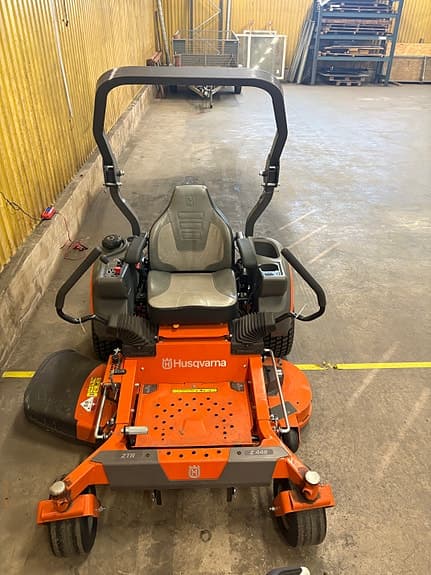 Åkgräsklippare Husqvarna Zero Turn Z 448