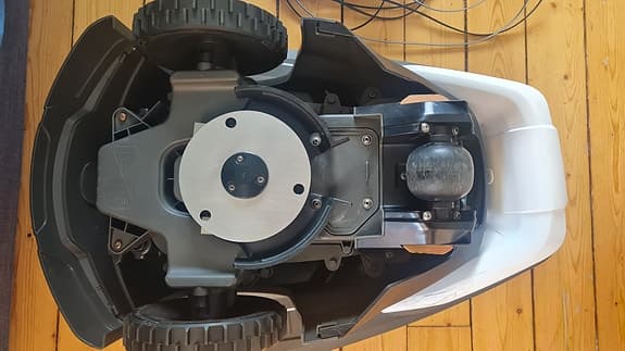 Husqvarna AM105 nyservad