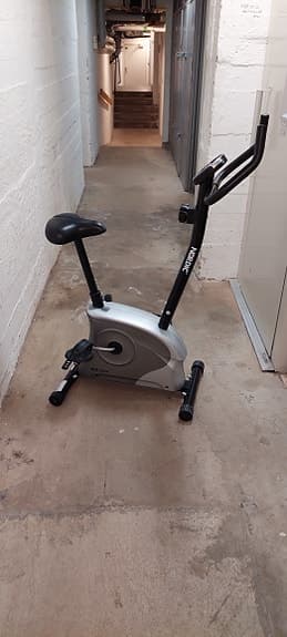motionscykel silver svart