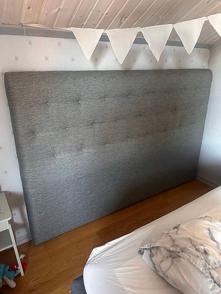 Mio sänggavel grå textil