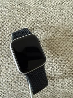 Apple Watch SE (GPS + Cellular) (andra generationen)