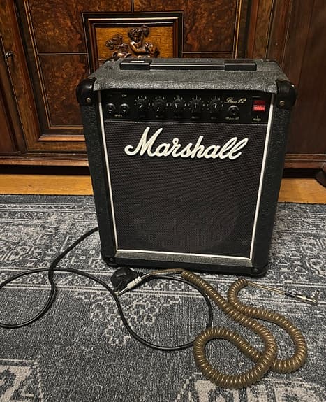 Klassisk Marshall förstärkare - kombo 5501 (Bass 12) vintage