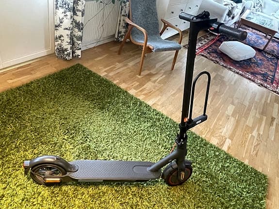 Elsparkcykel svart Xiaomi PRO