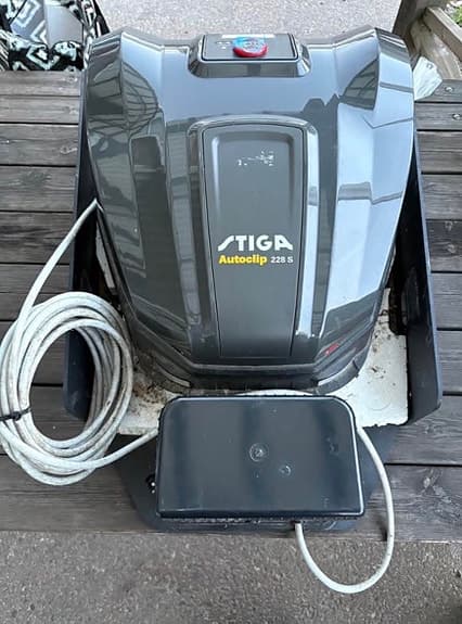 2st Stiga Robotgräsklippare Helt Nya Säljes.