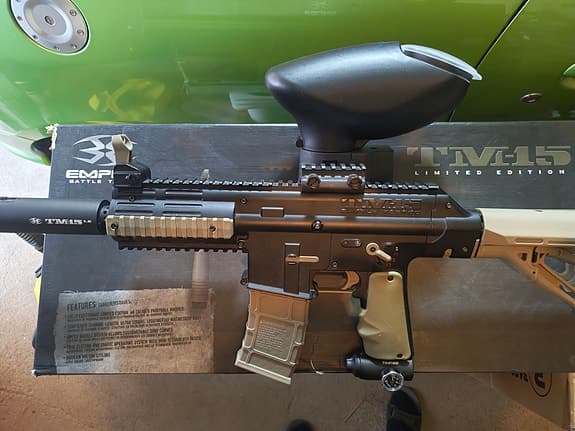 paintball gevär i bra skick !