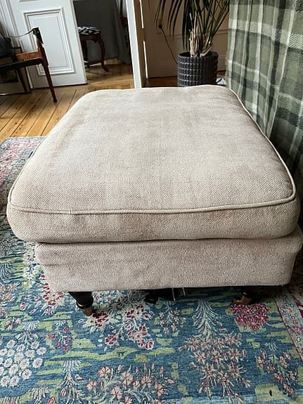 Fåtölj och sittpuff