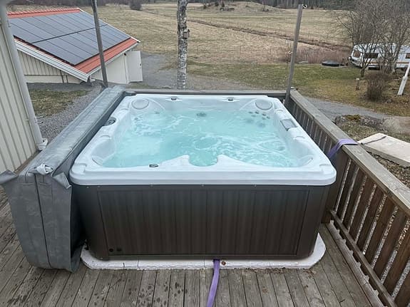Jacuzzi J-245 köpt september 2023, 7 personer