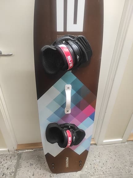 Kitesurfing bräda SU-2 Proseries 146x43