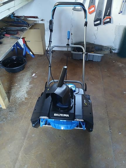 Batteridriven snöslunga