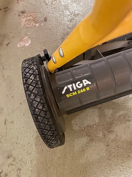Stiga gräsklippare