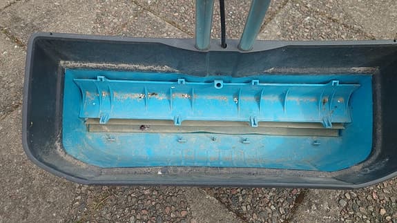 Gardena gödningspridare vagn blå