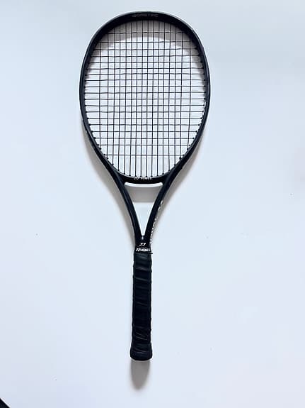 Yonex VCORE 98 (305 g) – GALAXY BLACK SPECIAL EDITION - BLACK ON BLACK
