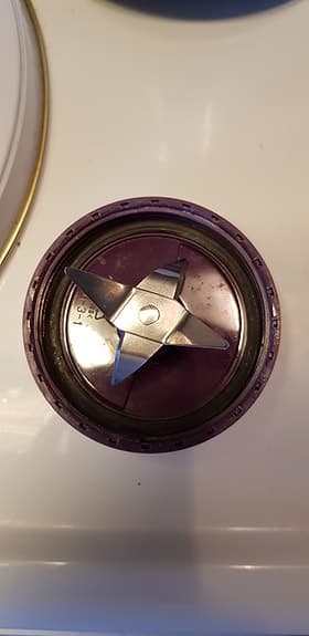 Liten läcker lila blender med stark motor