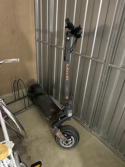 Kukirin G4 elsparkcykel 60V 20Ah 2000W 11 tum svart