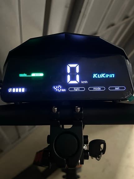 Kukirin G4 elsparkcykel 60V 20Ah 2000W 11 tum svart