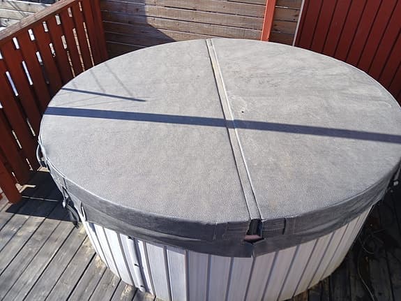 Rund spabadlock grå