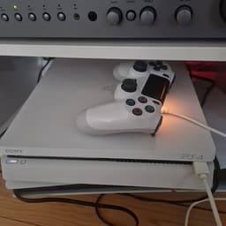 Sony Playstation 4 spelkonsol vit