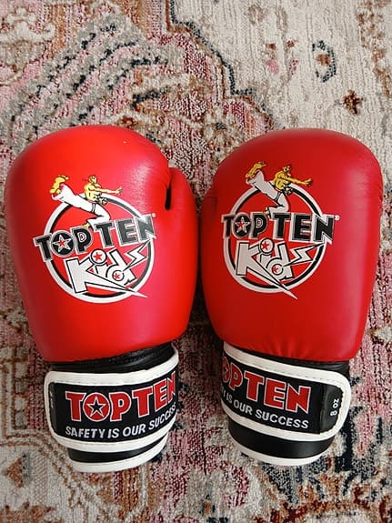 Top Ten Kids boxningshandskar 8 oz röd