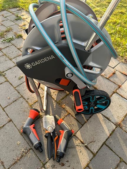 Gardena Kick slangvagn med munstycken