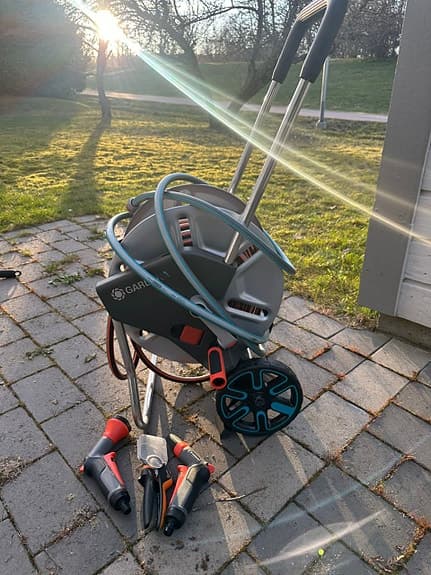 Gardena Kick slangvagn med munstycken