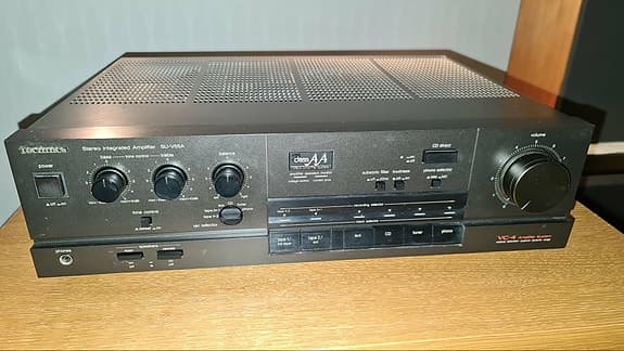 Vintage hifi Technics SU-V65 förstärkare från 80 talet