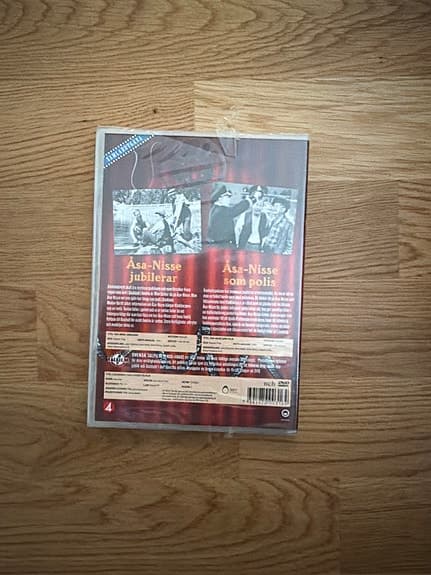 2 klassiker från svensk teater dvd Åsa-Nisse jubilaren / Åsa-Nisse som polis