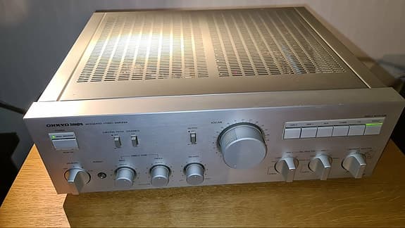 Vintage hifi Onkyo Integra A-8057 från 80-talet made in Japan
