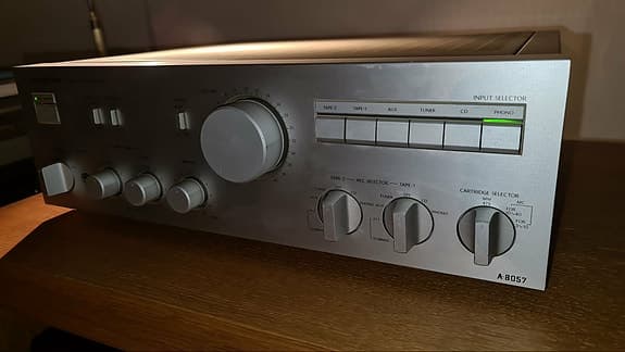 Vintage hifi Onkyo Integra A-8057 från 80-talet made in Japan