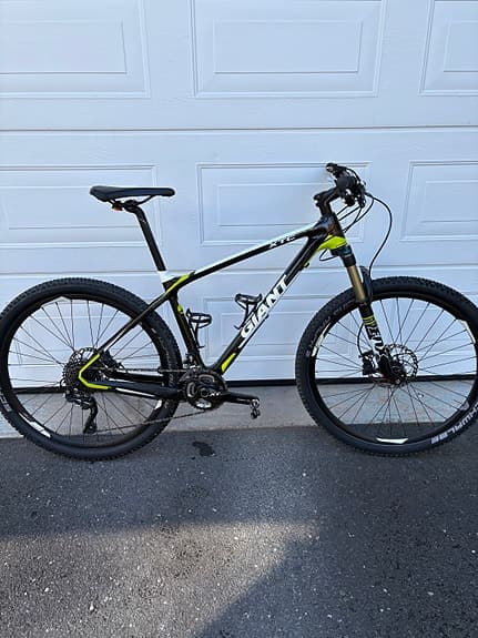 Giant carbon mtb 27,5 tum. Storlek M