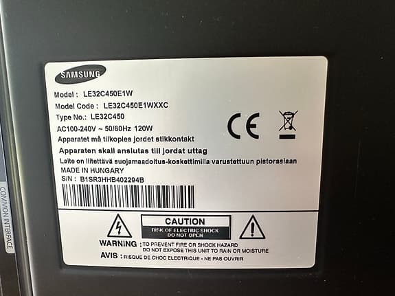 Samsung LE32C450E1W TV 32 tum svart