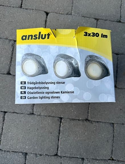 Ny trädgårdsbelysning stenar 3x30 lm