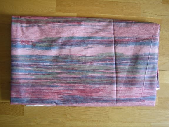 Gardintyg / Inredningstyg 808 cm x 142 cm plus extra