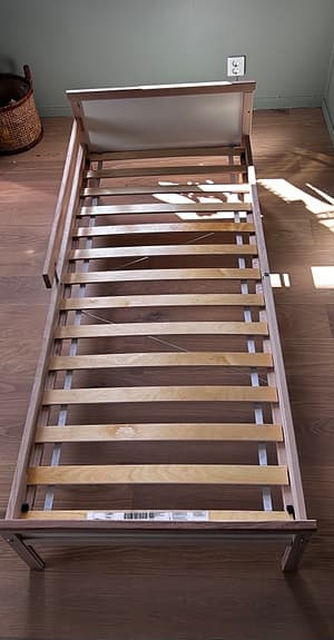 IKEA barnsäng (Sniglar) 70x160 cm