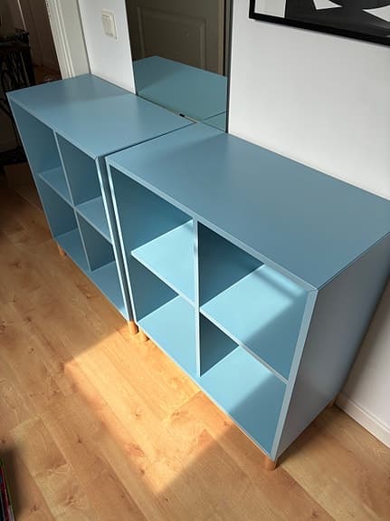 Två hyllor Eket från IKEA