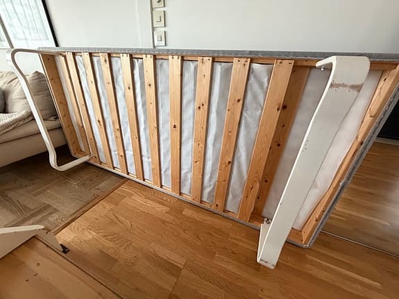 IKEA säng med resårbotten grå