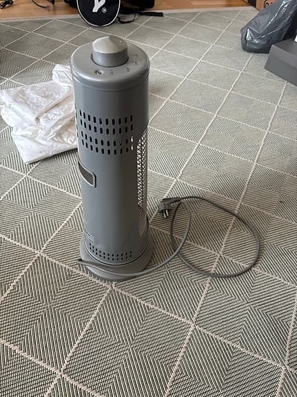 Infravärmare roterande märke voltage
