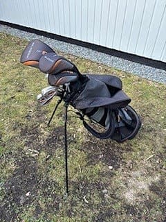 Cobra Junior golfset (höger) - Grafit 13-15 år + golfvagn Europa Jr