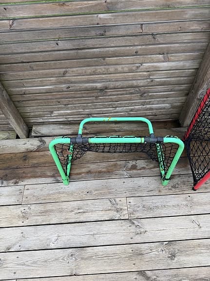 Innebandymål set två storlekar