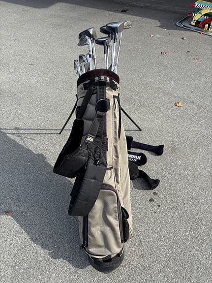 Golfsett med extra mycket klubbor