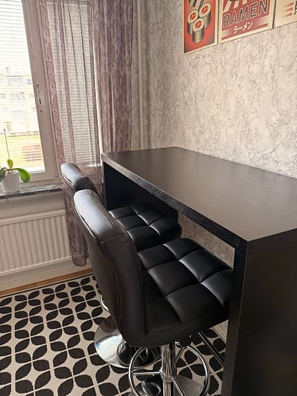 Barbord och stolar