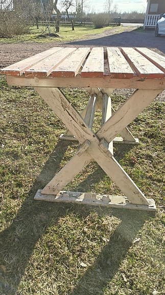 Trädgårdsbord retro rödvit 50-tal