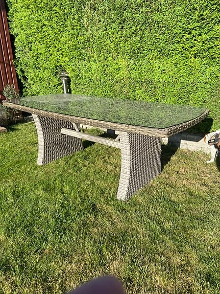 Trädgårdsbord