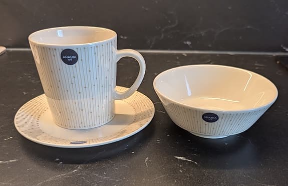 Arabia Mainio Sarastus Beige - Kopp, assiett, skål 8 st