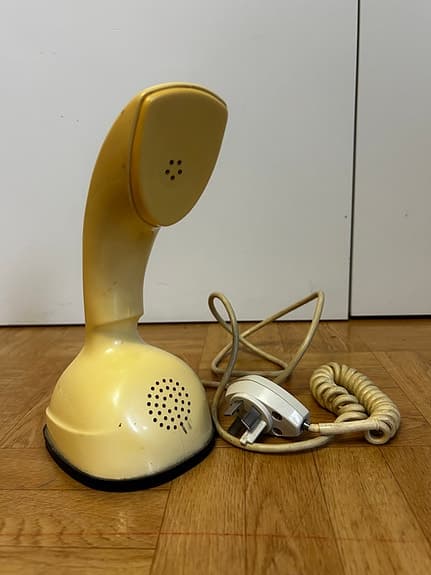 Ericsson kobratelefon bordstelefon gul