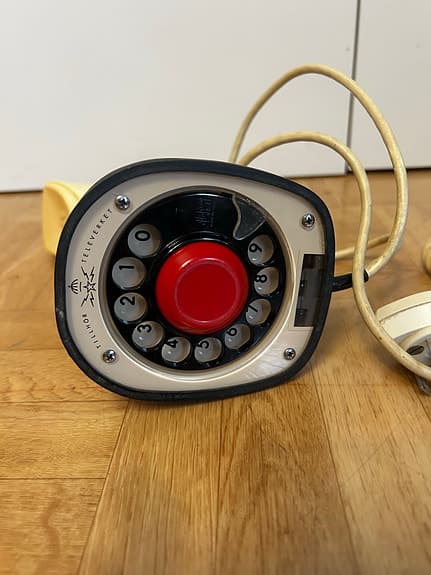Ericsson kobratelefon bordstelefon gul