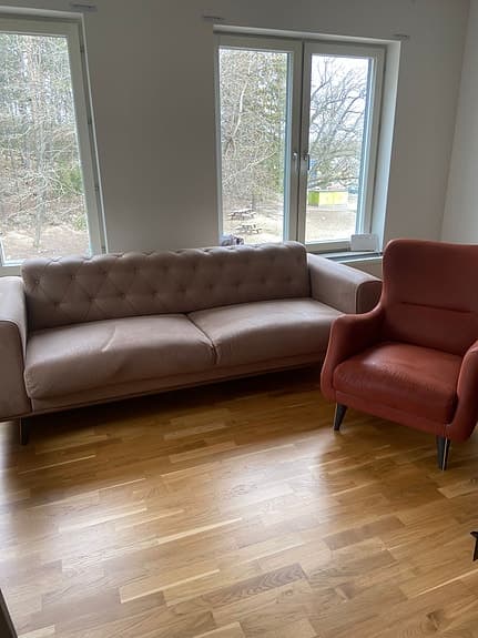 Soffgrupp 3-sits och fåtölj tyg beige och rost